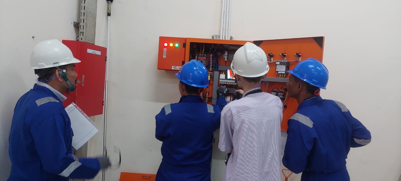 Operator Genset Kompeten: Cegah Ledakan Mesin Genset