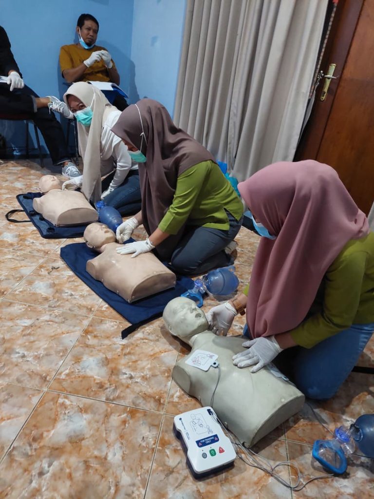 Biaya Pelatihan Basic First Aid | PT Safe Tra Indonesia 2026