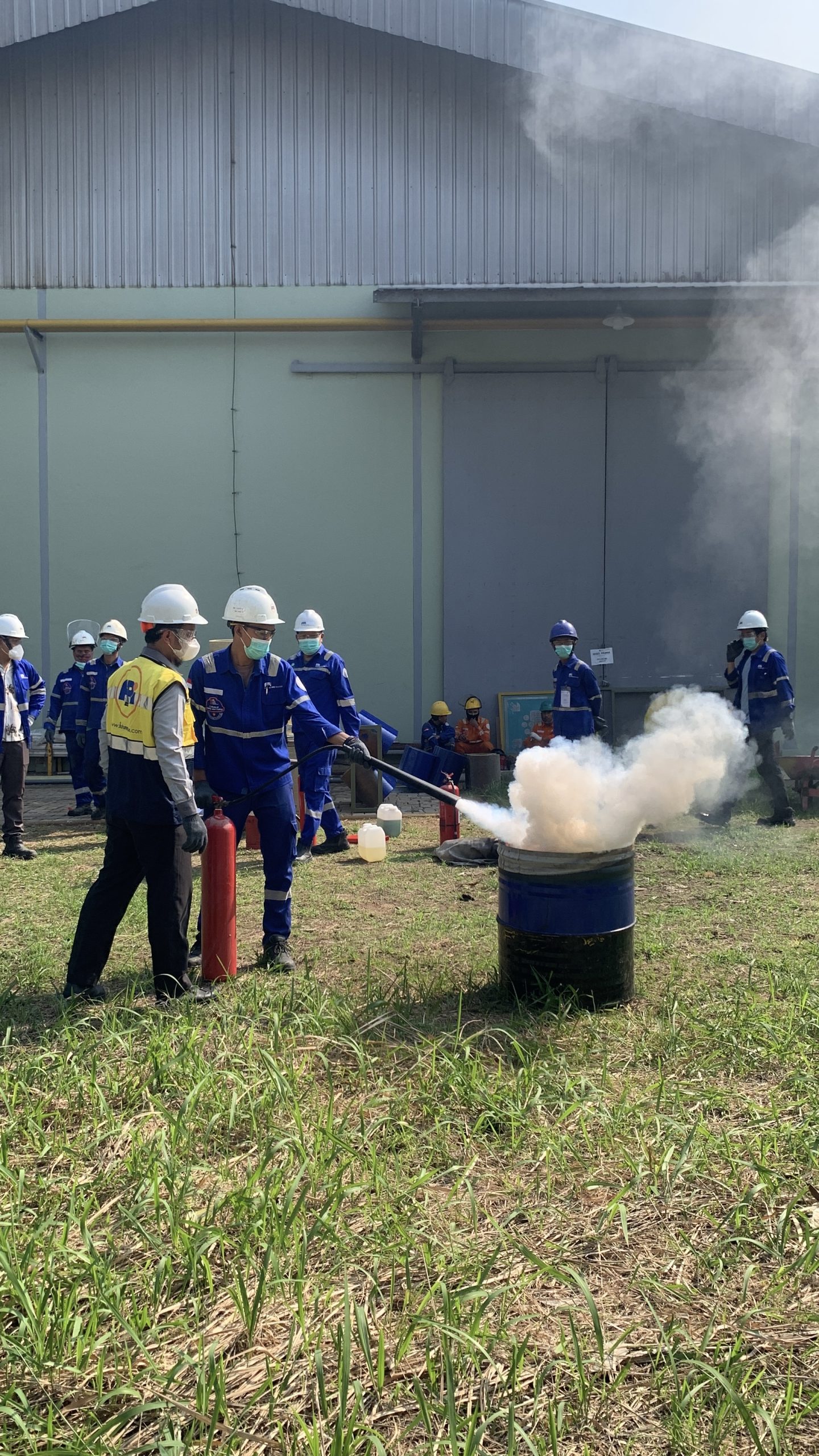 Garda Terdepan Penyelamat Pemadam